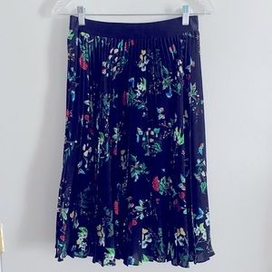 Black pleated floral midi skirt